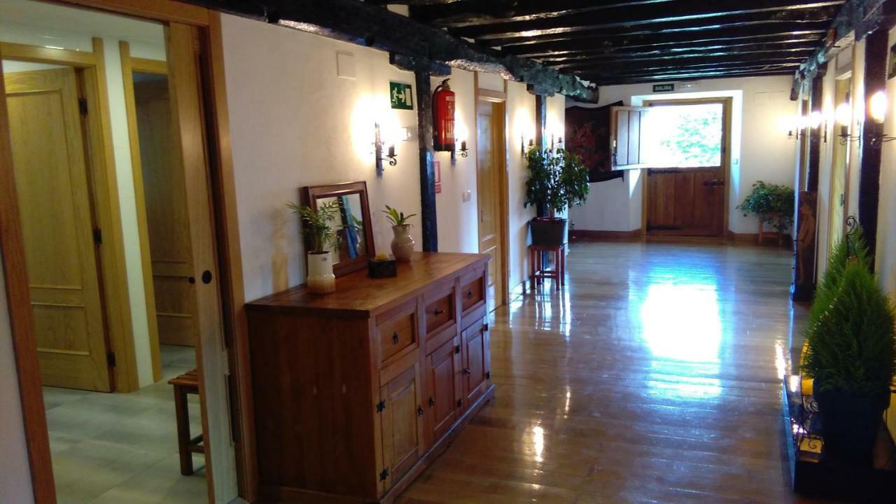 Albergue Mandoia Aterpetxea Arantzazu ภายนอก รูปภาพ