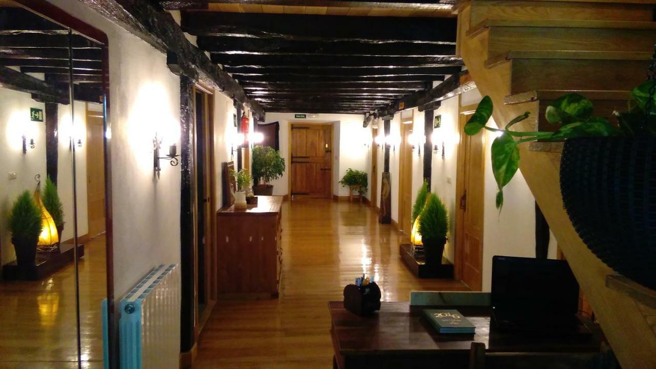 Albergue Mandoia Aterpetxea Arantzazu ภายนอก รูปภาพ
